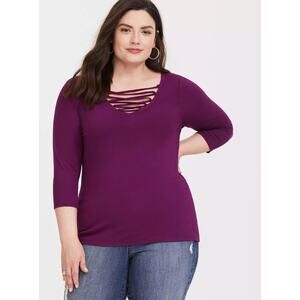 Torrid Berry Romance Lattice Tee Womens Size 2X Relaxed Soft Knit Pullover Top